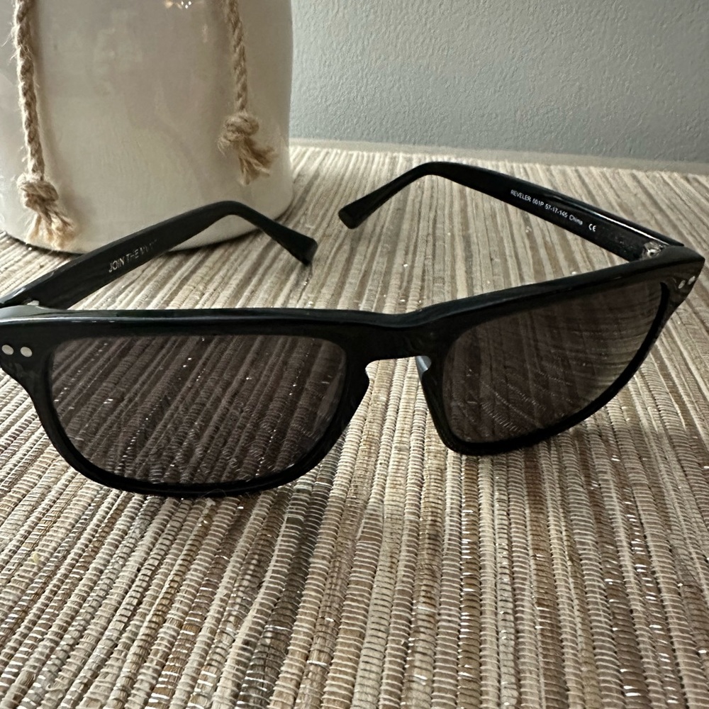 MVMT sunglasses